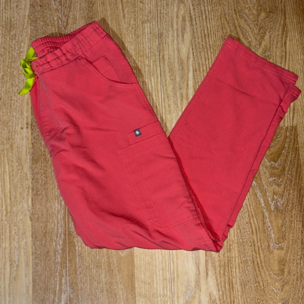 Coral figs pants